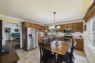 3555 Meserta Ln, Florissant, MO 63033 - Photo 6