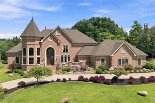 12947 Sunset Bluff Ct, Sunset Hills, MO 63127 - Photo 2