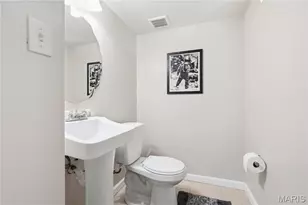 1366 Arbor Bluff Cir, Ballwin, MO 63021 - Photo 28