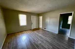 466 Bluff Dr, Saint Louis, MO 63137 - Photo 4