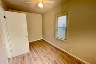 466 Bluff Dr, Saint Louis, MO 63137 - Photo 8