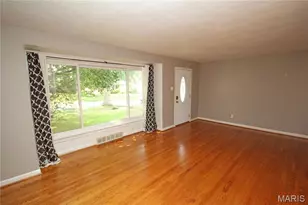986 Woodbine Dr, Crestwood, MO 63126 - Photo 2