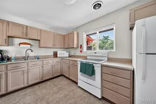 2074 Duclair Pkwy, Saint Charles, MO 63304 - Photo 50