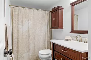 8913 N Swan Cir, Saint Louis, MO 63144 - Photo 16
