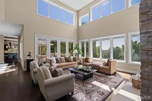 12864 Willow Pond Ct, Des Peres, MO 63131 - Photo 8