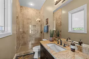 12864 Willow Pond Ct, Des Peres, MO 63131 - Photo 24
