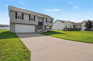 822 Legolas Ln, Wright City, MO 63390 - Photo 2