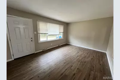 273 Buddie Avenue, Saint Louis, MO 63135 - Photo 6
