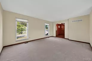 5434 Greenton Way, Saint Louis, MO 63128 - Photo 4