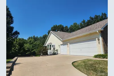 1 Big Bluff Court, Saint Charles, MO 63304 - Photo 2