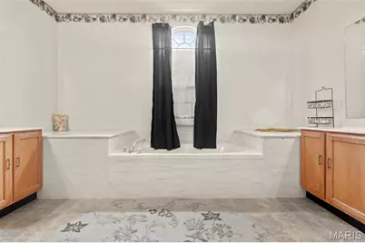 5136 Delcastle Drive, Florissant, MO 63034 - Photo 26