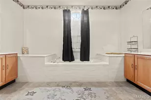 5136 Delcastle Dr, Florissant, MO 63034 - Photo 26