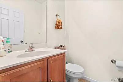 5136 Delcastle Drive, Florissant, MO 63034 - Photo 20