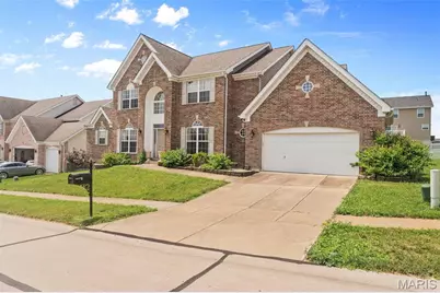 5136 Delcastle Drive, Florissant, MO 63034 - Photo 2