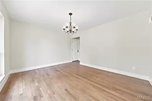 849 Charlesgate Dr, Saint Louis, MO 63132 - Photo 4