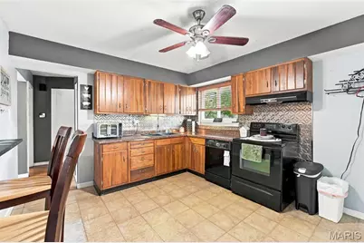 111 Arras Drive, Saint Louis, MO 63129 - Photo 6