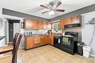 111 Arras Dr, Saint Louis, MO 63129 - Photo 6