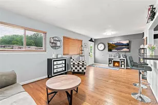 111 Arras Dr, Saint Louis, MO 63129 - Photo 4