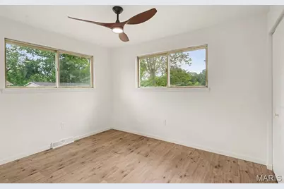 10434 Canfield Drive, Saint Louis, MO 63136 - Photo 12