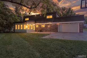70 Glen Cove Dr, Chesterfield, MO 63017 - Photo 2