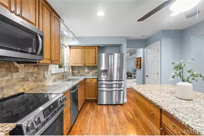 70 Glen Cove Drive, Chesterfield, MO 63017 - Photo 24