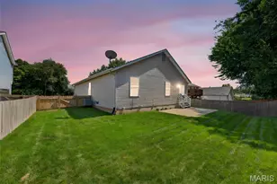 1281 Harvest Ridge Dr, Saint Charles, MO 63303 - Photo 38