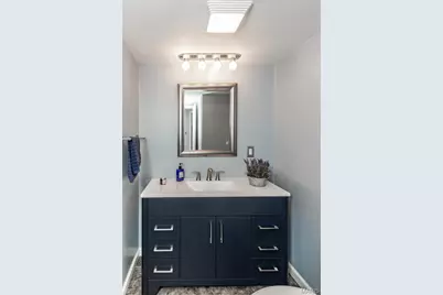 10158 Sakura Drive, Saint Louis, MO 63128 - Photo 10
