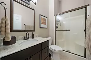 1028 N Spoede Rd, Creve Coeur, MO 63146 - Photo 36
