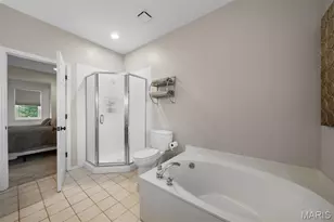 1028 N Spoede Rd, Creve Coeur, MO 63146 - Photo 28