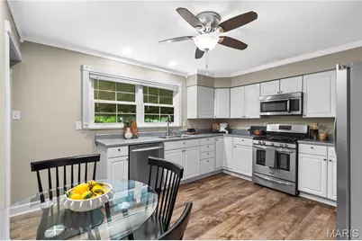 280 S Lafayette Street, Florissant, MO 63031 - Photo 8