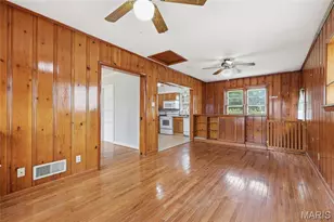 9409 Reavis Barracks Rd, Saint Louis, MO 63123 - Photo 16