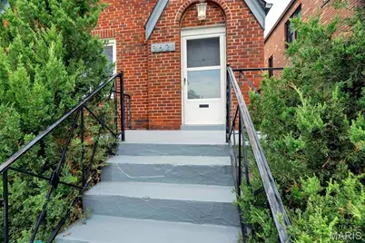 3621 Watson Road, Saint Louis, MO 63109 - Photo 2