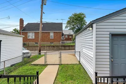 3621 Watson Road, Saint Louis, MO 63109 - Photo 48
