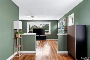 3621 Watson Rd, Saint Louis, MO 63109 - Photo 8