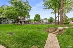 1722 Gascony Parc Dr, Lake Saint Louis, MO 63367 - Photo 2