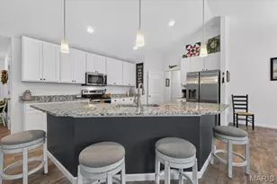 617 Autumn Crest Dr, Troy, MO 63379 - Photo 2