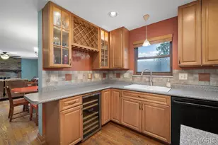 9205 Roger Lee Ln, Saint Louis, MO 63126 - Photo 14