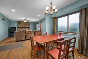 9205 Roger Lee Ln, Saint Louis, MO 63126 - Photo 4