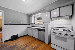 7707 Murdoch Ave, Shrewsbury, MO 63119 - Photo 10