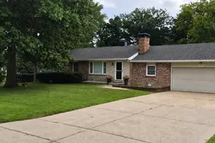 304 Essen Ln, Ballwin, MO 63021 - Photo 1