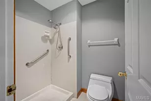 5116 Kennerly Pl Dr, Saint Louis, MO 63128 - Photo 24