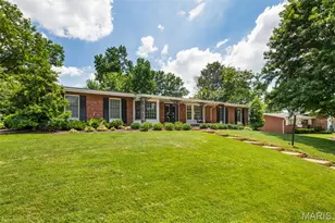 570 Flanders Dr, Warson Woods, MO 63122 - Photo 2