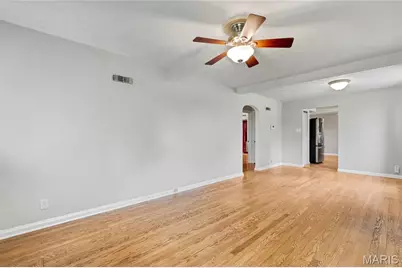 9846 Vasel Drive, Saint Louis, MO 63123 - Photo 14