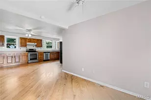 9846 Vasel Dr, Saint Louis, MO 63123 - Photo 6