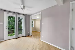 9846 Vasel Dr, Saint Louis, MO 63123 - Photo 8