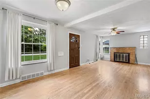 9846 Vasel Dr, Saint Louis, MO 63123 - Photo 12