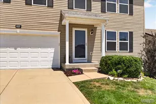 627 Hunt Run Dr, Wentzville, MO 63385 - Photo 2