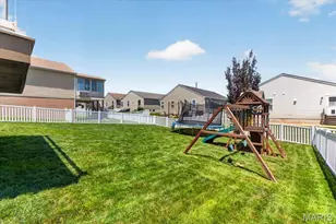 627 Hunt Run Dr, Wentzville, MO 63385 - Photo 42