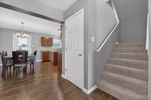 627 Hunt Run Dr, Wentzville, MO 63385 - Photo 8