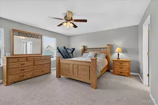 627 Hunt Run Dr, Wentzville, MO 63385 - Photo 18